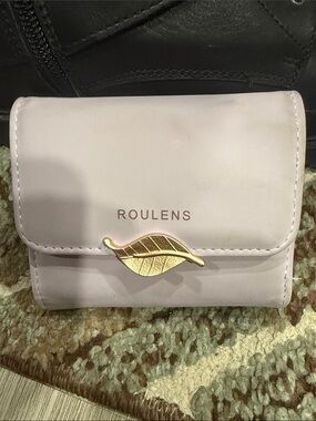 Roulens Pink Leaf-Accented Women's Wallet